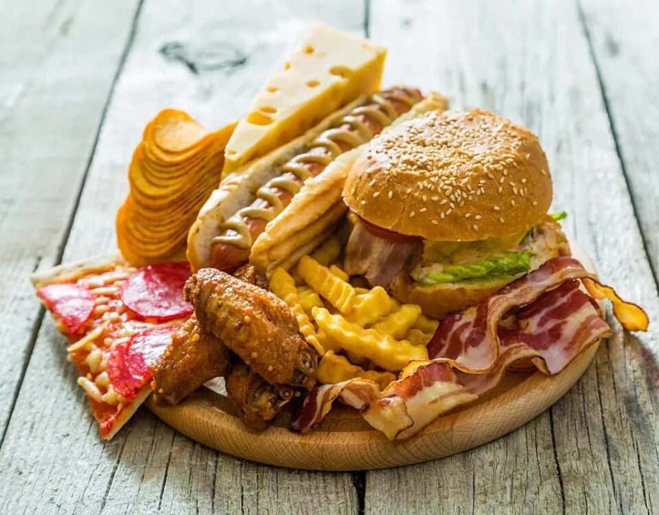 8 Foods That Are Harsh On Your Digestive System